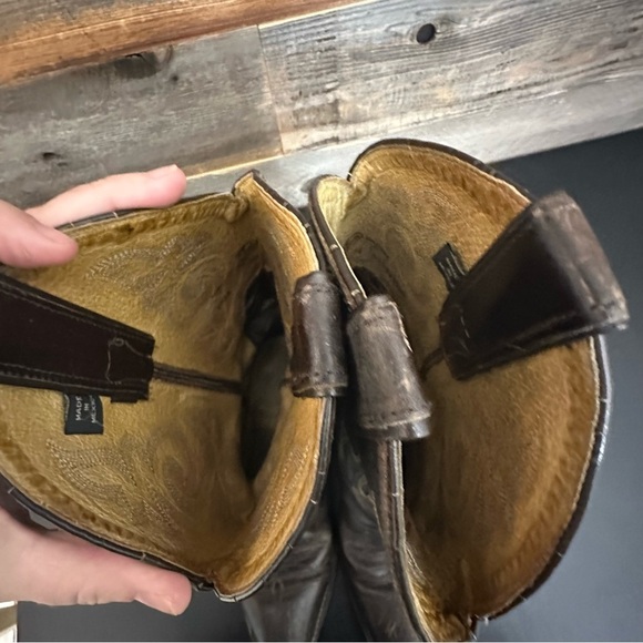 Justin Western Boots Style #2252 Bay Apache Distressed Brown Leather Mens 7.5 EE - Picture 7 of 10